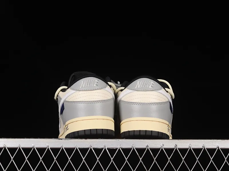 All Categories Nk SB Dunk Series Nk SB Dunk Low Low-top sneakers Nk Dunk Low Astronaut Gray and white industrial style distressed deconstructed straps dip-dyed casual sneakers DJ6188-002